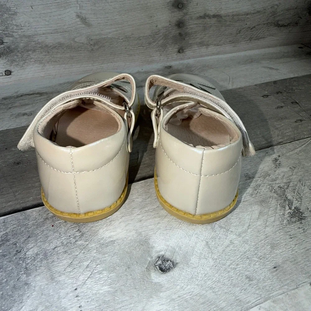 Livie & Luca Girls Mary Jane Shoes Champagne Pearl Patent Leather Bow Size 9